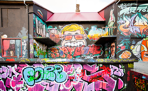 永不中断服务的在线免费轰炸电话网页版